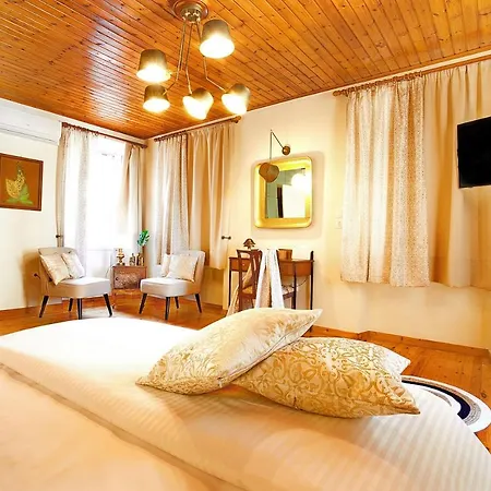 Nona's House Apartmán *