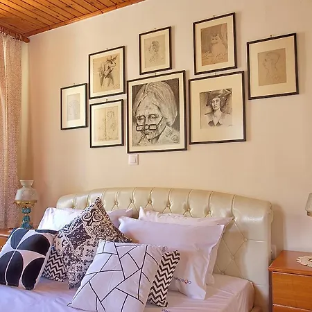 Nona's House Daire Korfu