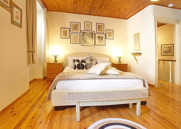 Nona's House * Corfu (city)