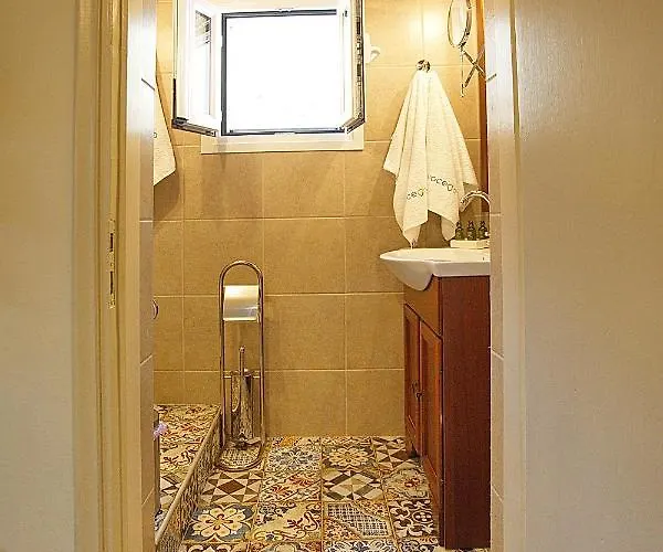 Nona's House Corfu (city)